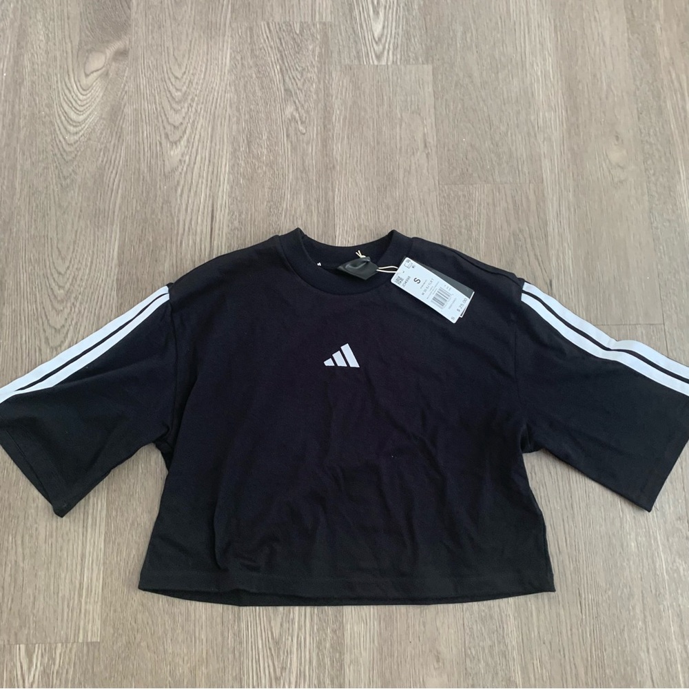 NWT Adidas Essentials 3-Stripe Boyfriend Crop Tee